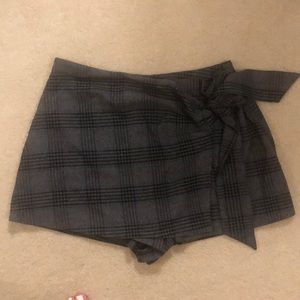 Abercrombie and Fitch plaid skort